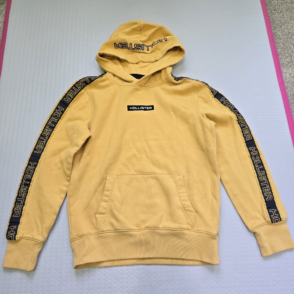 Hollister Yellow Pullover Hoodie XS Unisex Logo Long Sleeve Y2K Preppy